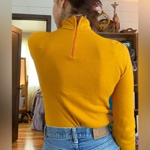 Vintage mustard turtleneck sweater